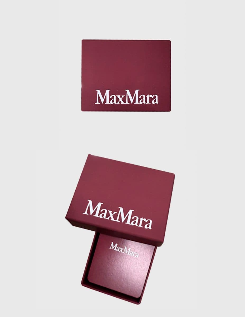 MaxMara Gift Boxes - MaxMara - VSL Print Portfolio